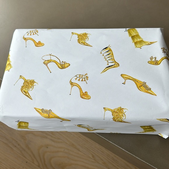 MANOLO BLAHNIK Bridal shoes (size EU: 37 US: 7) - Picture 13 of 13